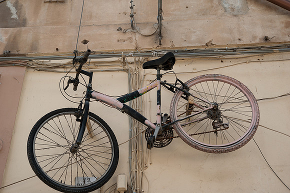 Bike on wall, Museo Archilogico